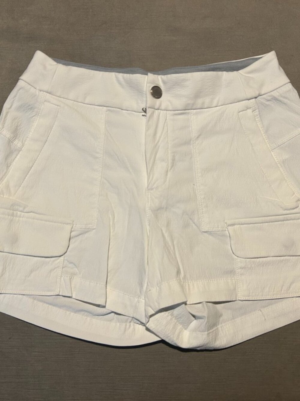 ATHLETA Trekkie Short 2.0 Bright White Size 4